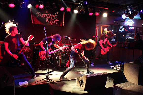 Sunset Riot_08-14-11_03