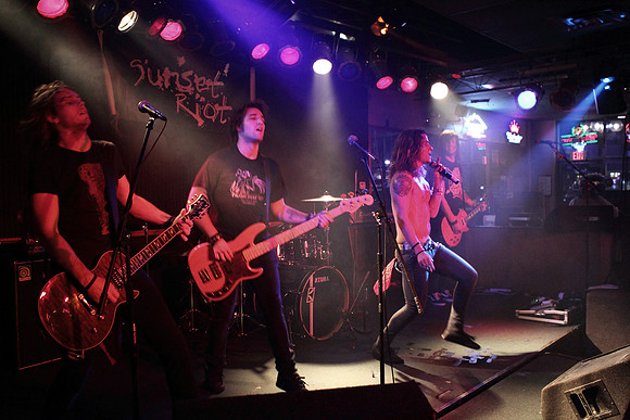 Sunset Riot_08-14-11_64