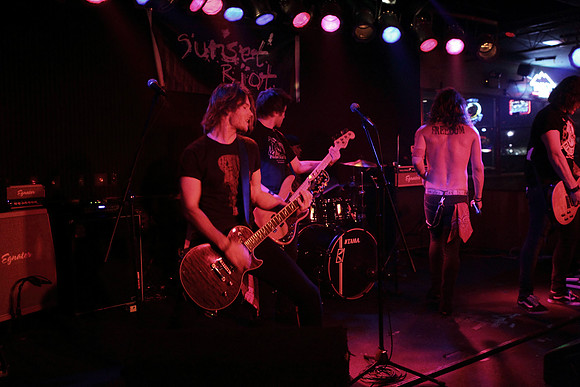 Sunset Riot_08-14-11_70