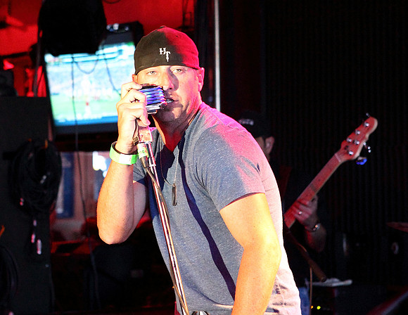 Hicktown_09-09-12_02