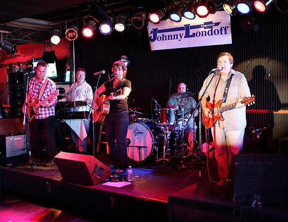 Henry's Humans_09-09-12_10