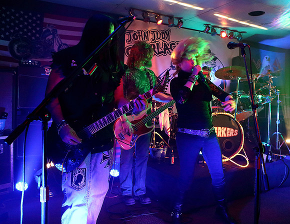 Bizerkers Bday Bash 2014_02-01-14_01