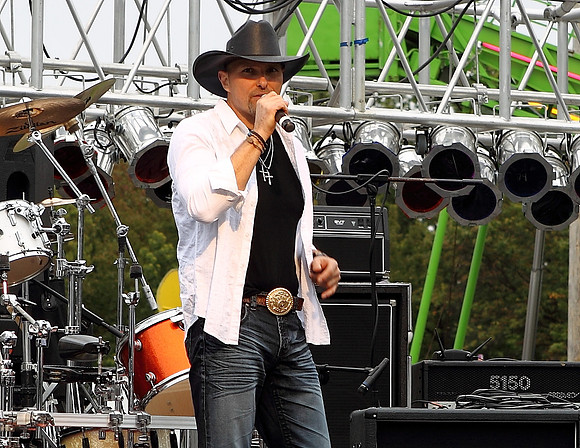 Andy Benetin_10-06-12_02