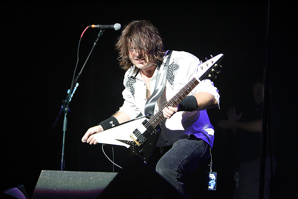Savage Amusement_08-27-11_300